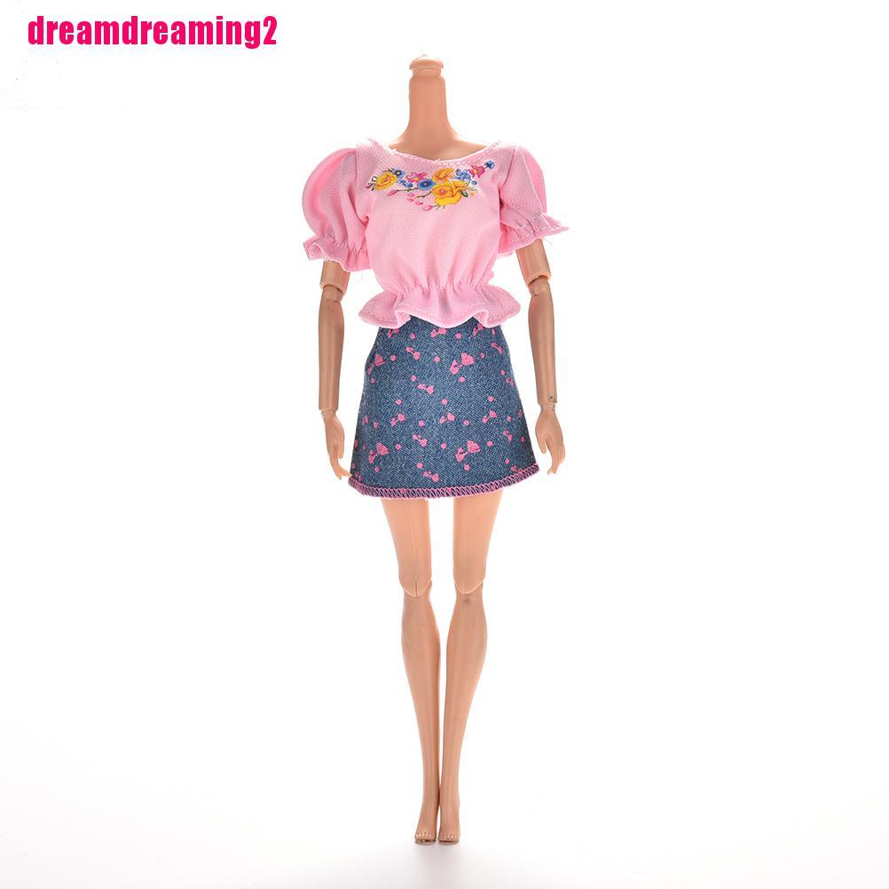 Bộ 2 Áo Thun Màu Hồng + chân váy jean Cho Búp Bê Barbie