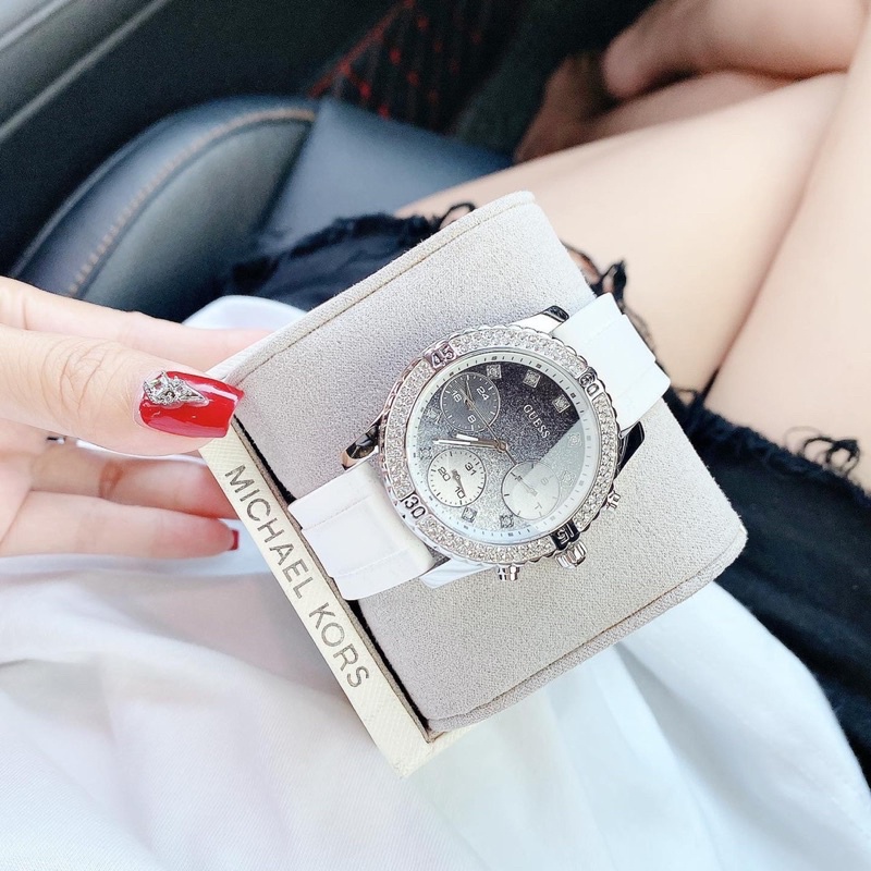 Đồng hồ nữ  guess silicon trắng