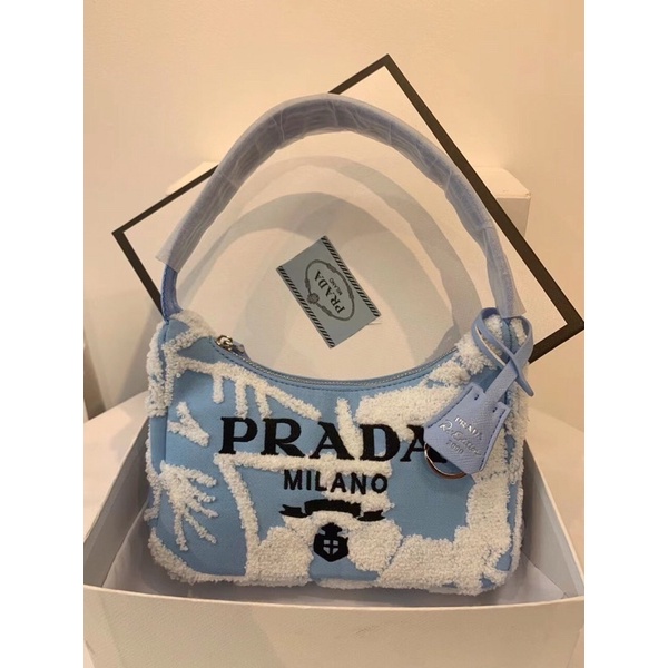 Túi xách prada kẹp nách hoạ tiết mới sz 17