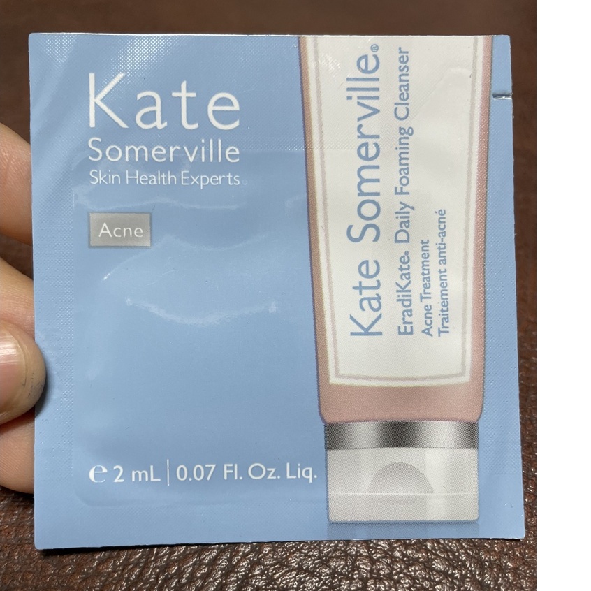 SAMPLE Mẫu thử SỮA RỬA MẶT KATE SOMERVILLE DAILY FOAMING CLEANSER – ACNE TREATMENT 2ml