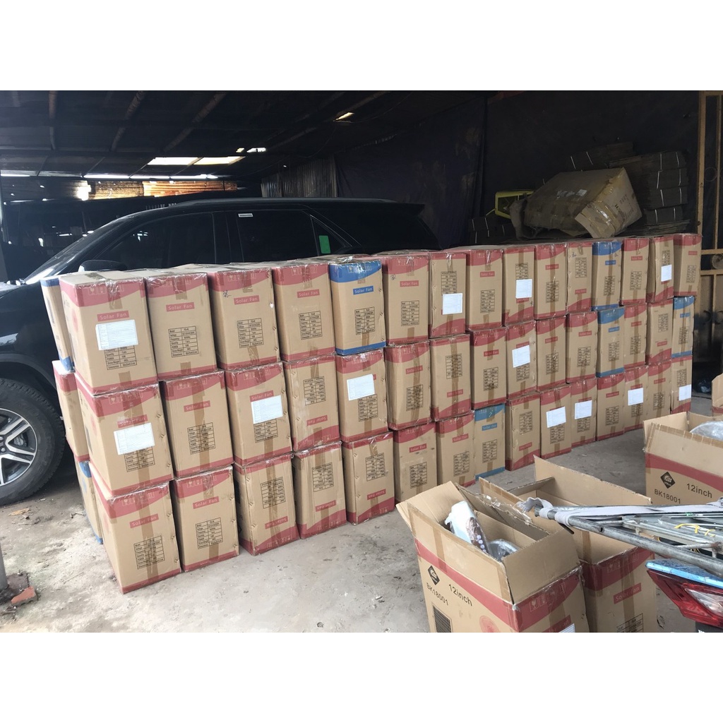 QUẠT TÍCH ĐIỆN NĂNG LƯỢNG MẶT TRỜI, Có Cổng Sạc Điện Thoại, Đèn Pin, Tích Điện Lên Đến 10 Tiếng Sử Dụng,Bảo Hành 6 Tháng