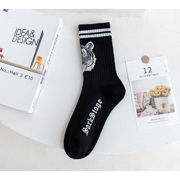 Vớ hình mặt Hổ cao cổ Nam Nữ phong cách thể thao, năng động.