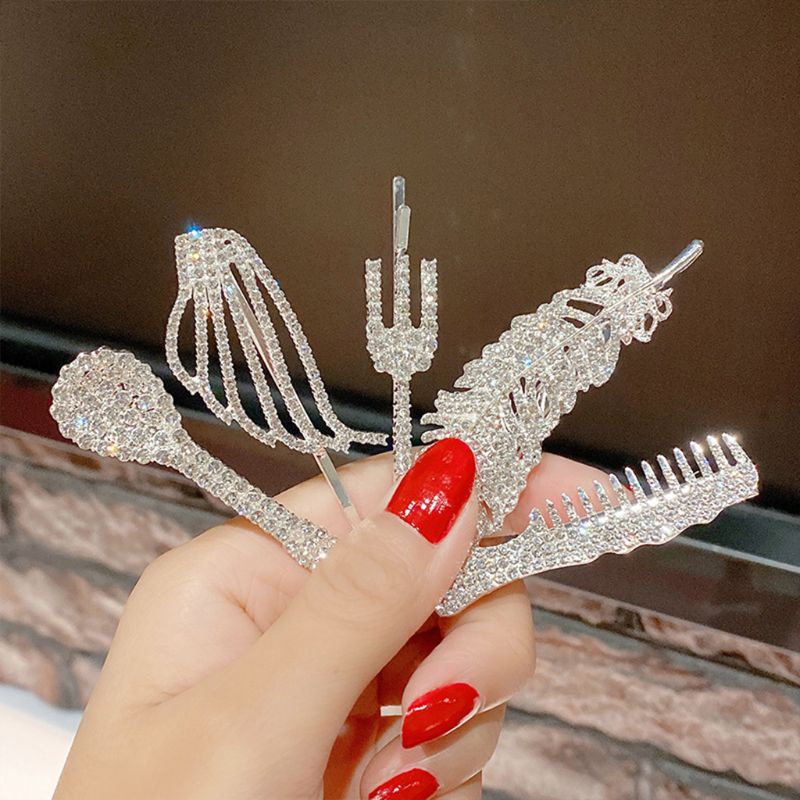 Kẹp Tóc Hình Lược Giáng Sinh Chống Trượt Cho Bé Gái