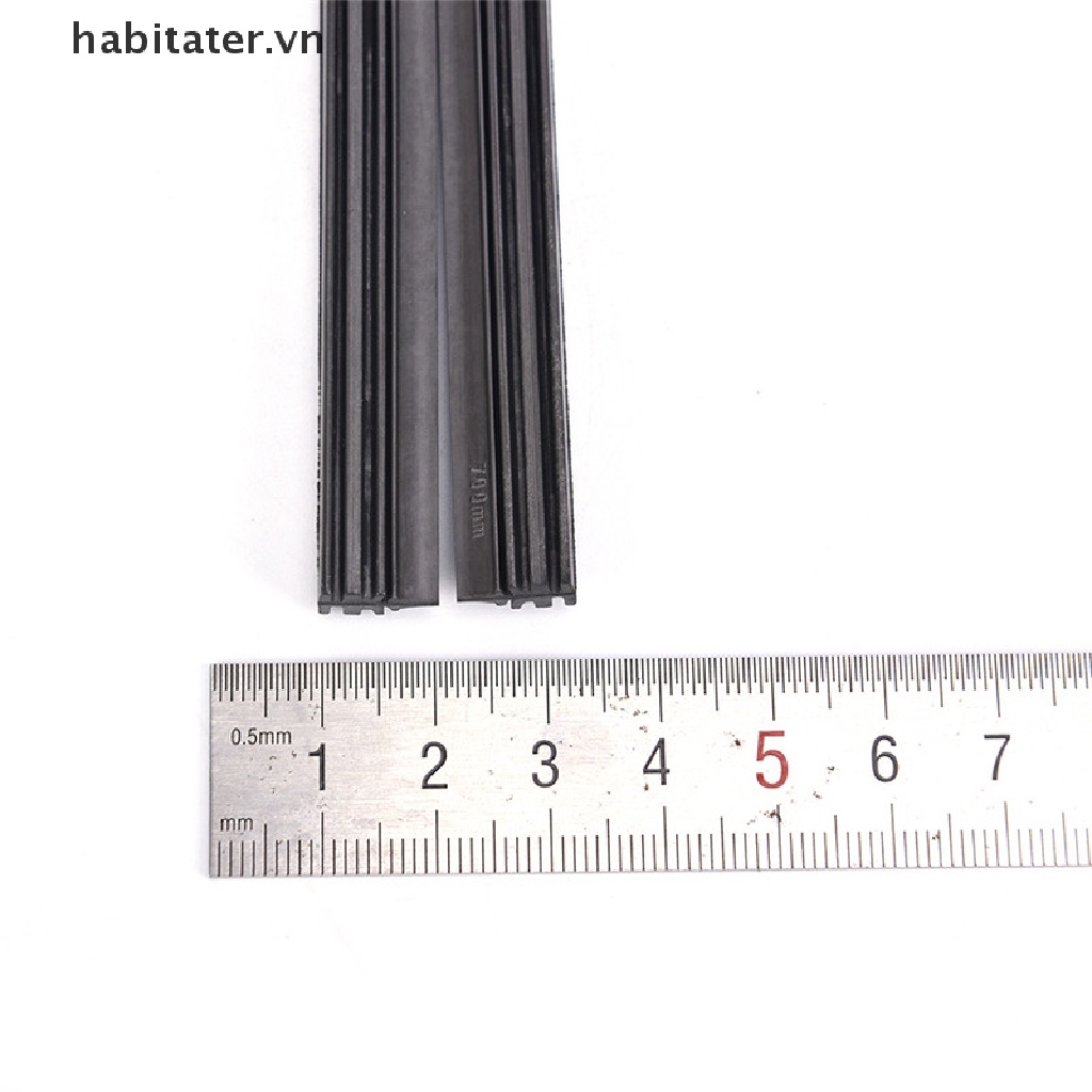 Set 2 Lưỡi Gạt Nước Cao Su Không Khung Cho Kính Chắn Gió Xe Hơi 28 &quot;