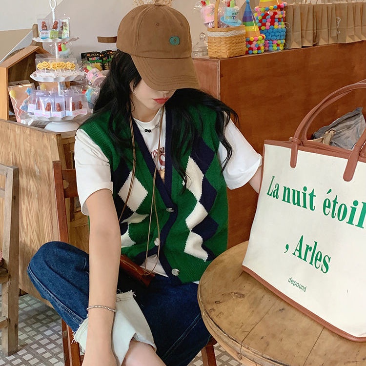 Phiên bản Hàn Quốc  áo cardigan Set áo len cổ chữ V không tay và áo khoác ngoài màu trắng đen phong cách Hàn Quốc cho nữ 77