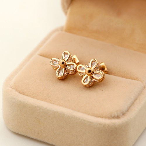 Bông Tai Cỏ 4 Lá Titan Ko Han Rỉ TT 3709