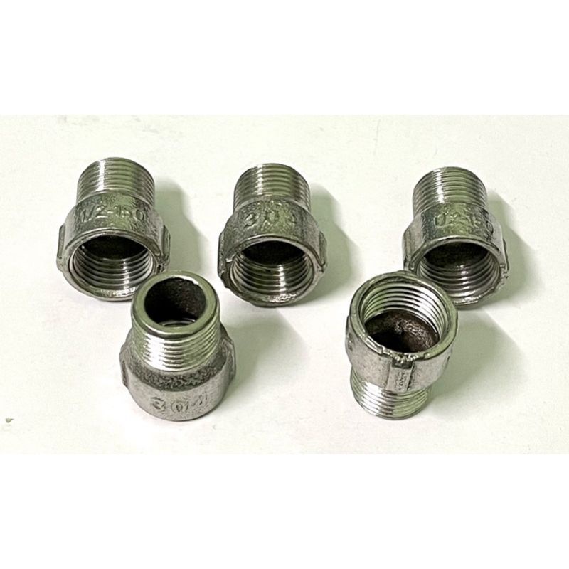 Đầu nối ren trong ngoài phi 21( nơ Inox,304)