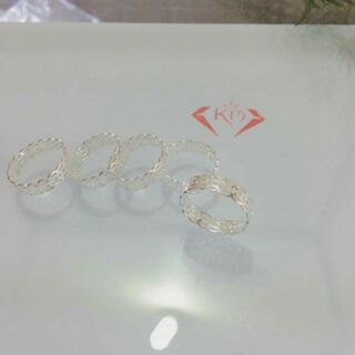 Nhẫn kim tiền bạc