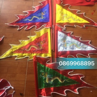 Cờ chéo đuôi nheo hầu đồng