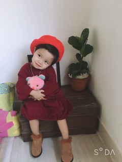 Sét mũ nồi và váy cho bé