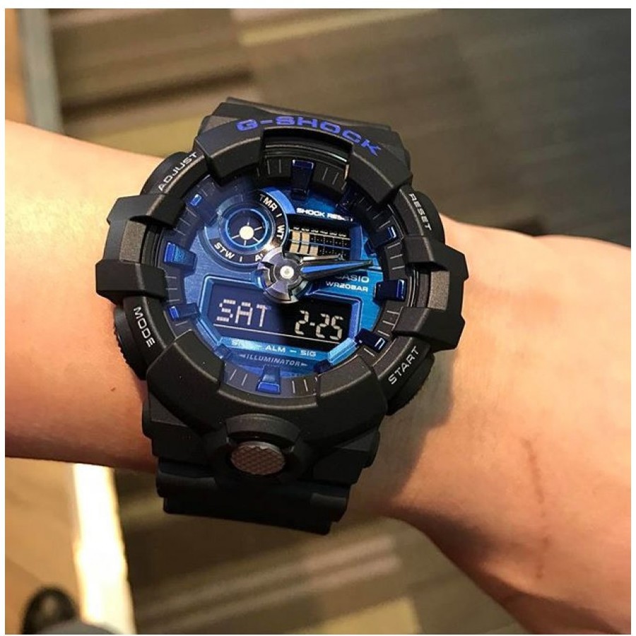 Đồng hồ nam Casio G-SHOCK GA-710-1A2DR Chính hãng - Dây đen mặt xanh - Chống nước 200m