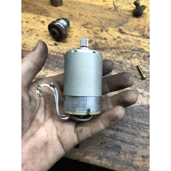 Moto máy mài Makita 7.2V