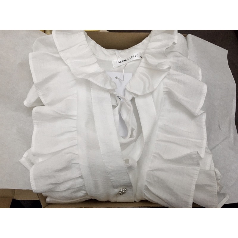 Pass áo Emy Shirt - Áo sơ mi bèo nơ cổ chất tơ mềm - Seduisant size S