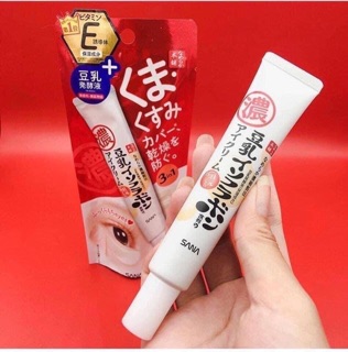 Kem dưỡng mắt Sana Nameraka Nhật Bản