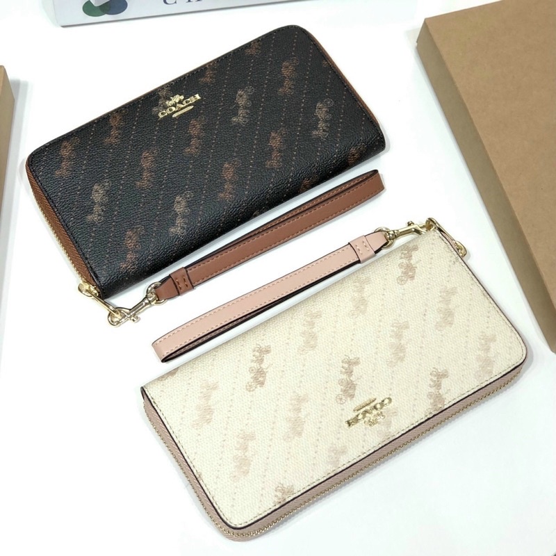 VÍ COACH LONG ZIP C3537