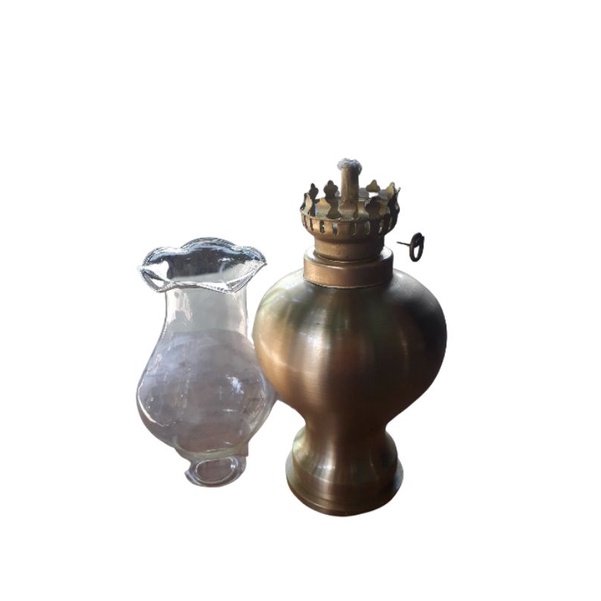 Đèn dầu bằng đồng