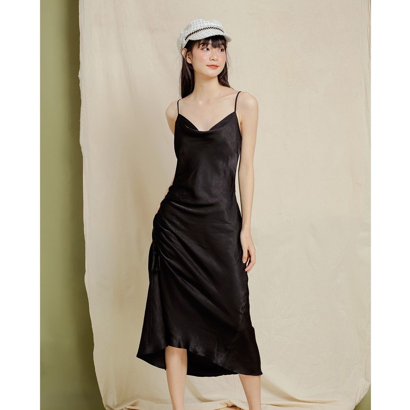 DOTTIE - Đầm dài hai dây cổ đổ D0151