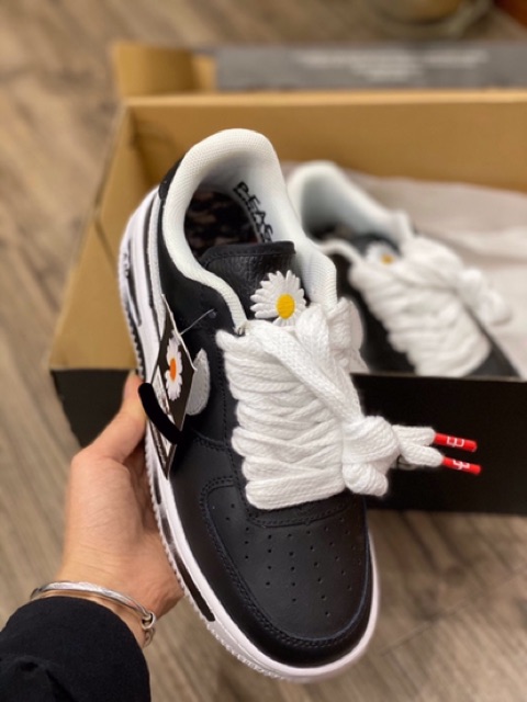 Giầy ni.ke foce gd hoa cúc