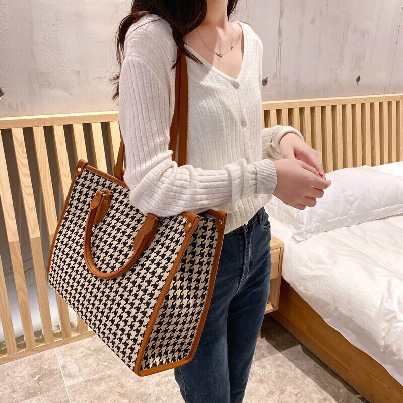 Túi Xách Nữ Công Sở Đeo Chéo Da Mềm Sách Tay Size To Vừa A4 Đựng Laptop Cao Cấp Rẻ Đẹp -A&ESHOP 888