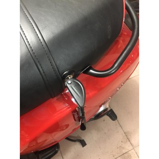 Chìa khoá vespa 946