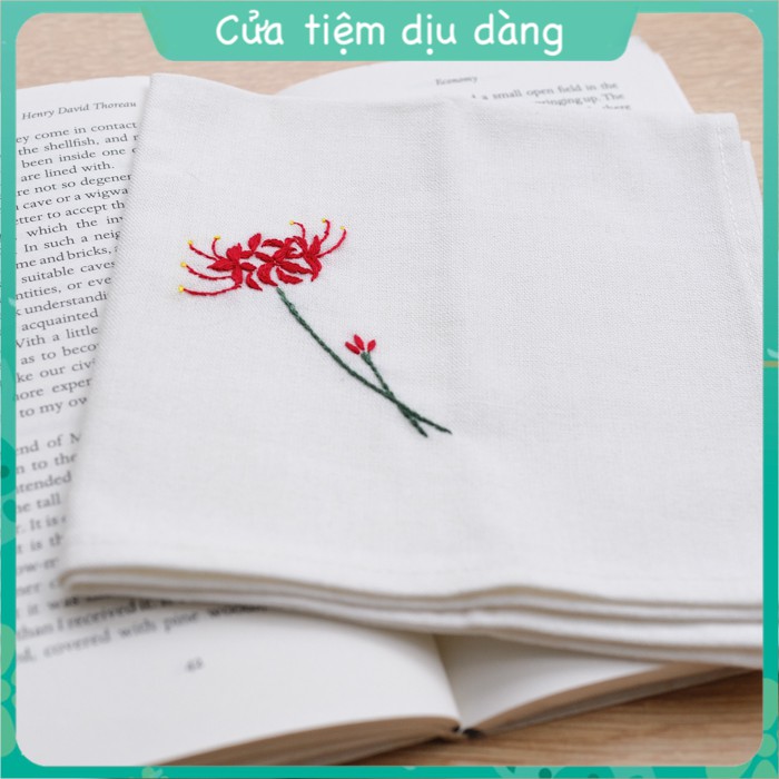 Khăn tay  vải linen thêu thủ công - mẫu Hoa Bỉ Ngạn