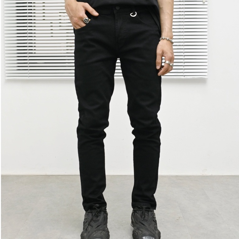 Quần jeans đen trơn dáng skinny ôm 21ST URBAN New Black Klaus Remake