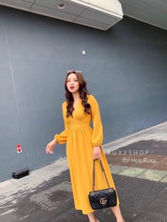 ĐẦM MAXI VÀNG CỔ V