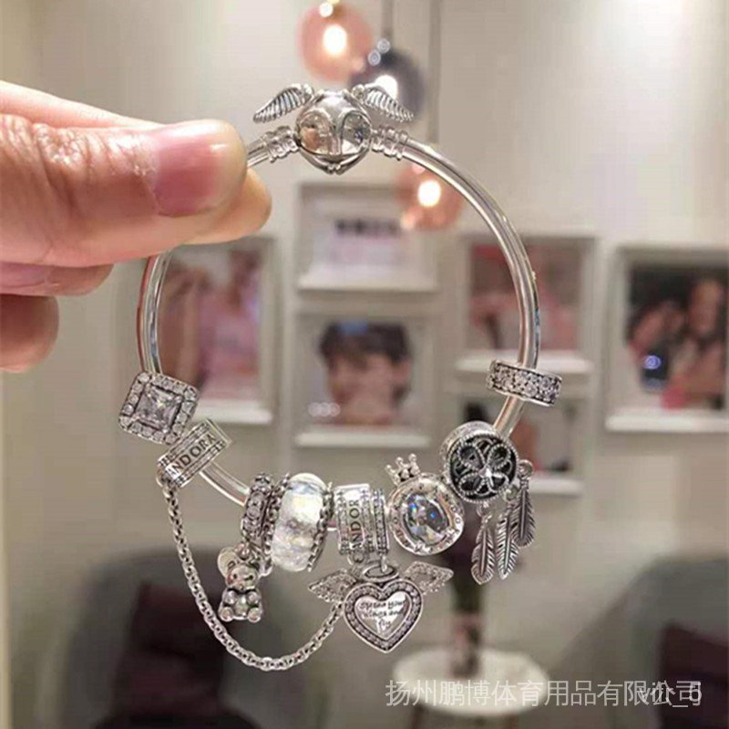 Vòng Đeo Tay Pandora Chính Hãng Mặt Hình Gấu Mạ Bạc Trắng Cho Nữ