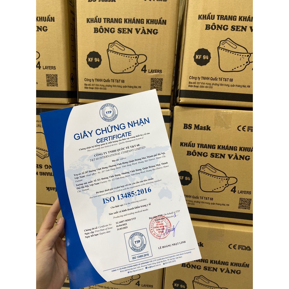 Túi 10 Chiếc Khẩu Trang KF94 Bông Sen Vàng Chọn Màu