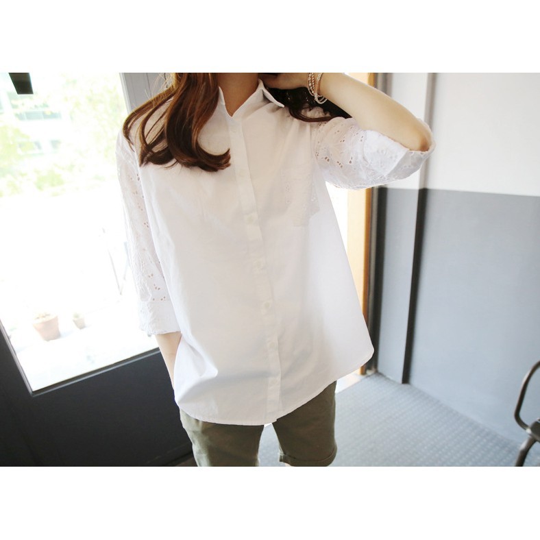 Áo sơ mi trắng cổ đức, túi ngực, kết hợp ren tay - ASMN19.0029W | BigBuy360 - bigbuy360.vn