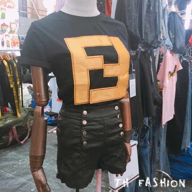 Quần short da
