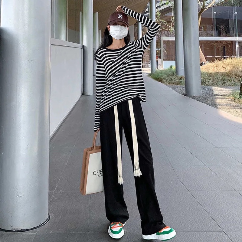 Quần Vải Ống Suông Nam Nữ Màu Đen Có Dây Rút Buộc Cạp Chun Phom Unisex Phong Cách Ulzzang Hàn Quốc Chất Mát Hot Trend