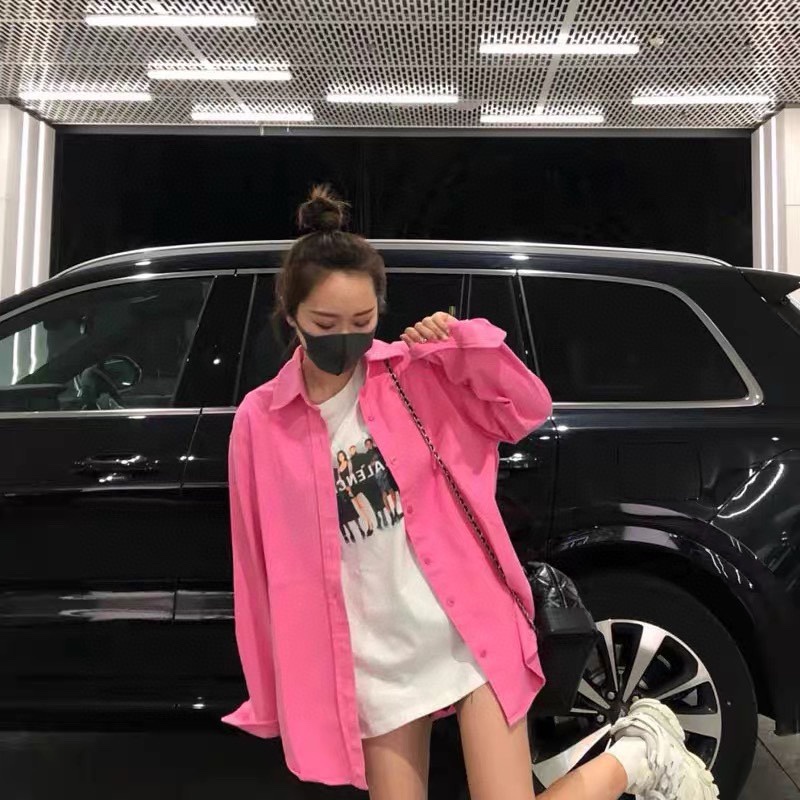 Áo sơ mi hồng thời trang Balenciaga với chất liệu cao cấp và kiểu dáng thoải mái
