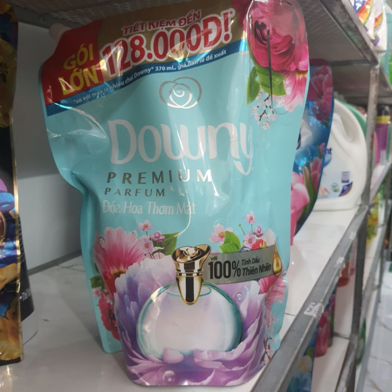Nước xả vải Downy Premium Parfum Đóa hoa thơm mát 2,2l
