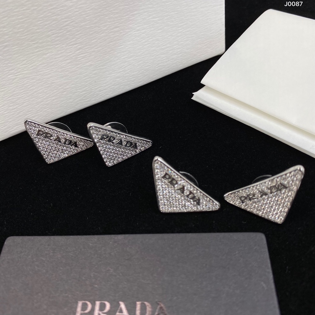 Bông tai đính đá zircon Pra lấp lánh