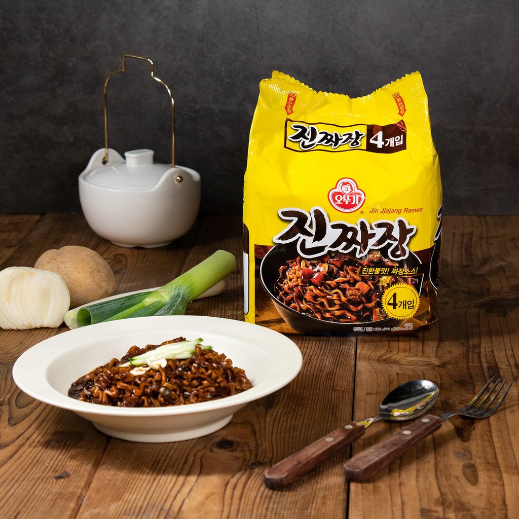 Mì trộn xốt tương đen Jin Jjajang Ramen Ottogi gói 135g