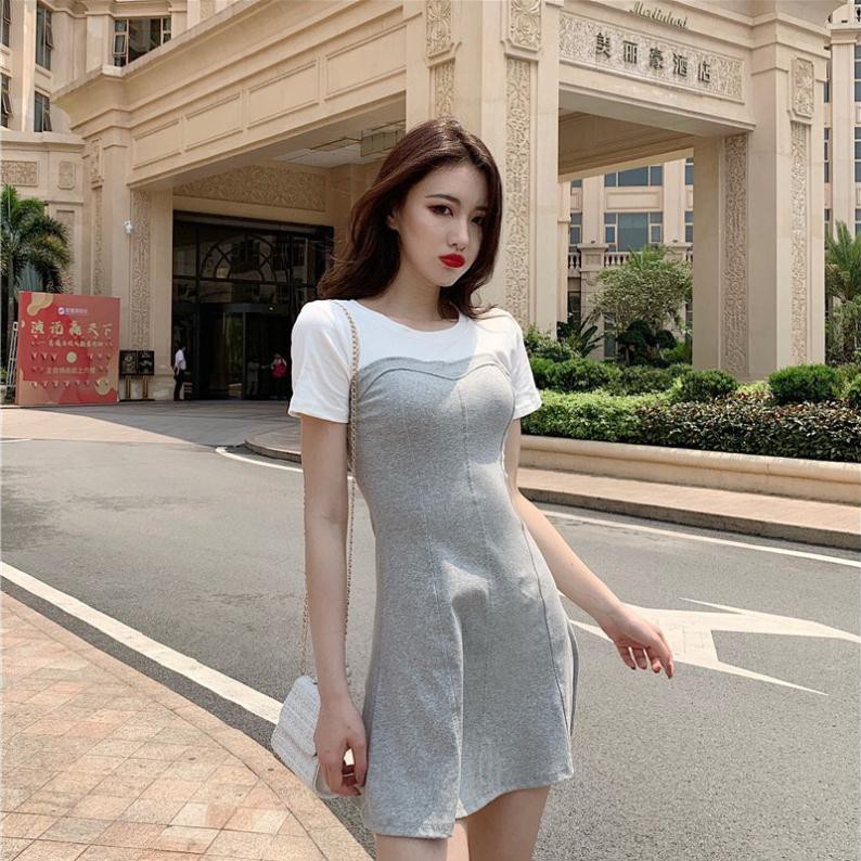 Đầm vai phối mầu.