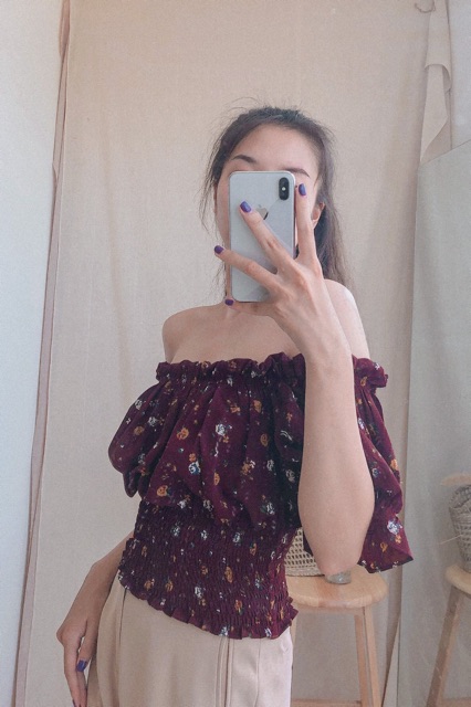 Áo Croptop Nữ MOMOCO Chun Eo Cổ Thuyền M2587