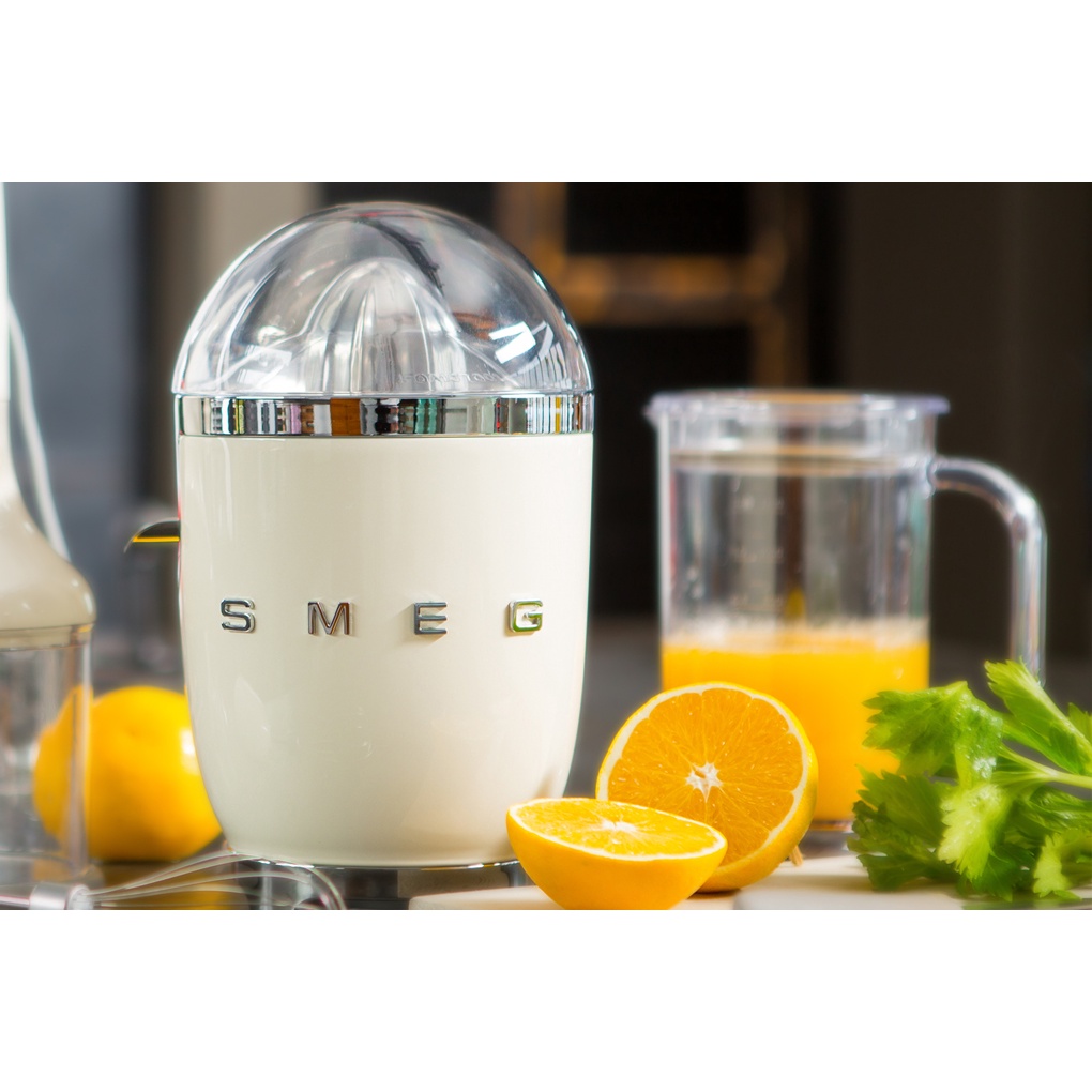 Máy Vắt Cam SMEG CJF01CREU Cream