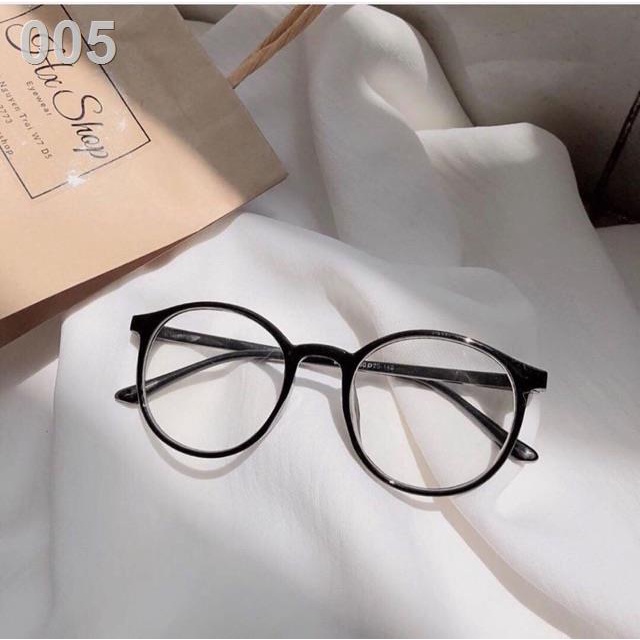 Gọng kính Jolie Eyewear form tròn nhựa basic cả nam nữ đều đeo được