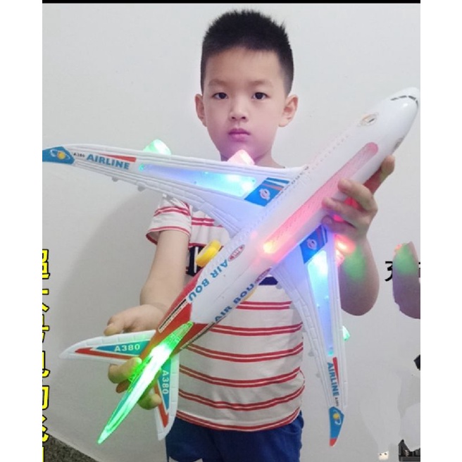 Đồ chơi máy bay airbus phát sáng và âm thanh