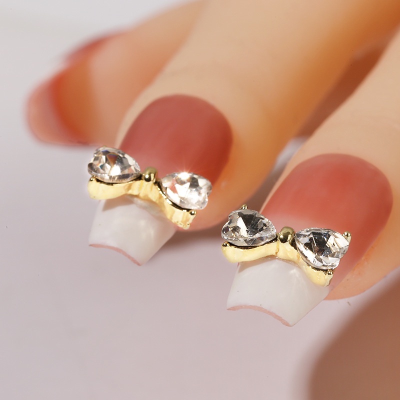 Phụ Kiện Trang Trí Móng Tay Hình Trái Tim Bằng Hợp Kim Đính Đá zircon Sang Trọng