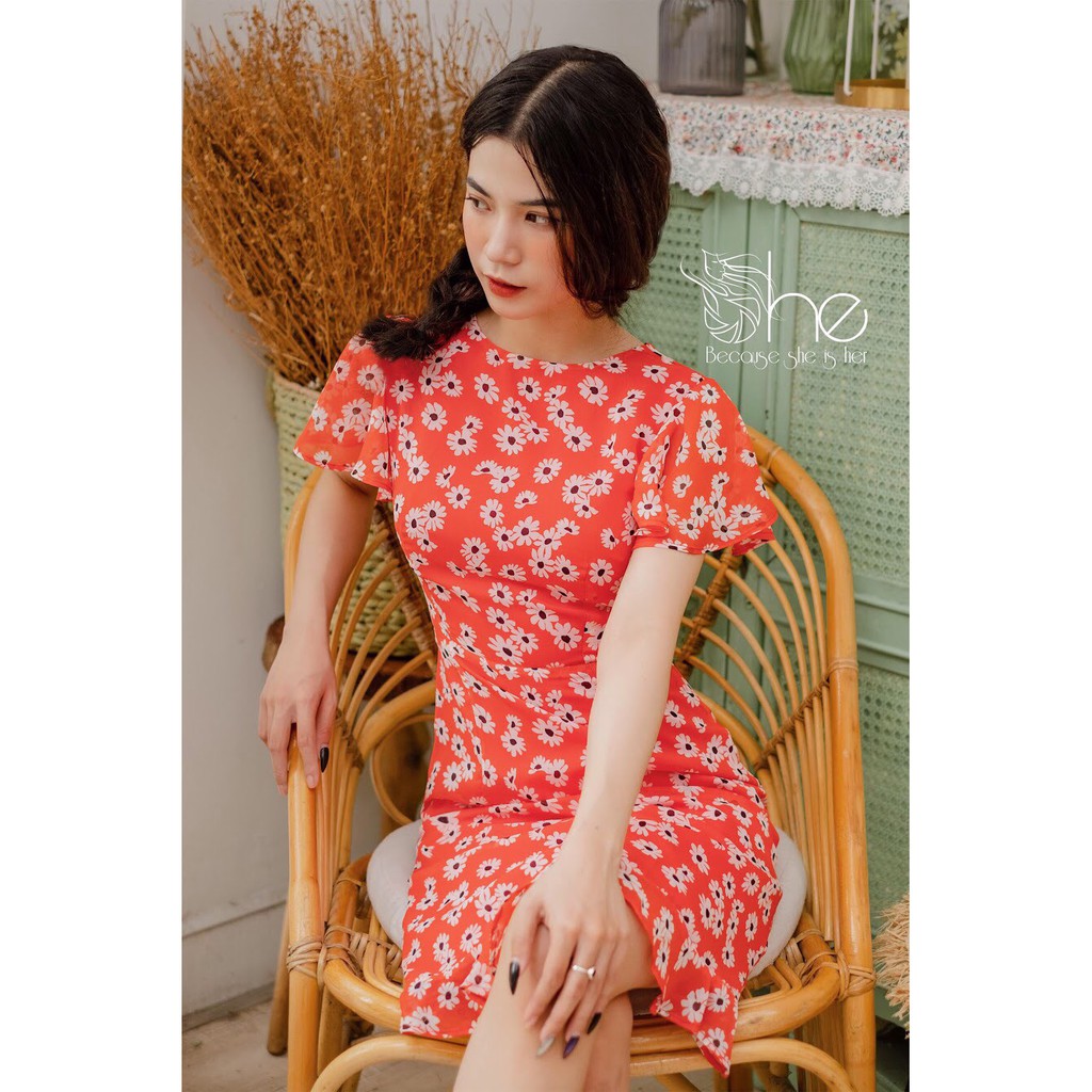 Anna Dress đầm hoa cổ tròn tay ngắn đuôi cá - SDX89