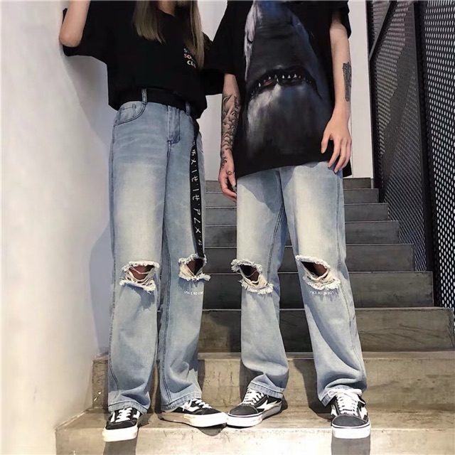 Quần baggy rách gối in chữ