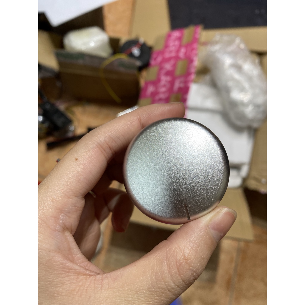 Núm volume mạ bạc