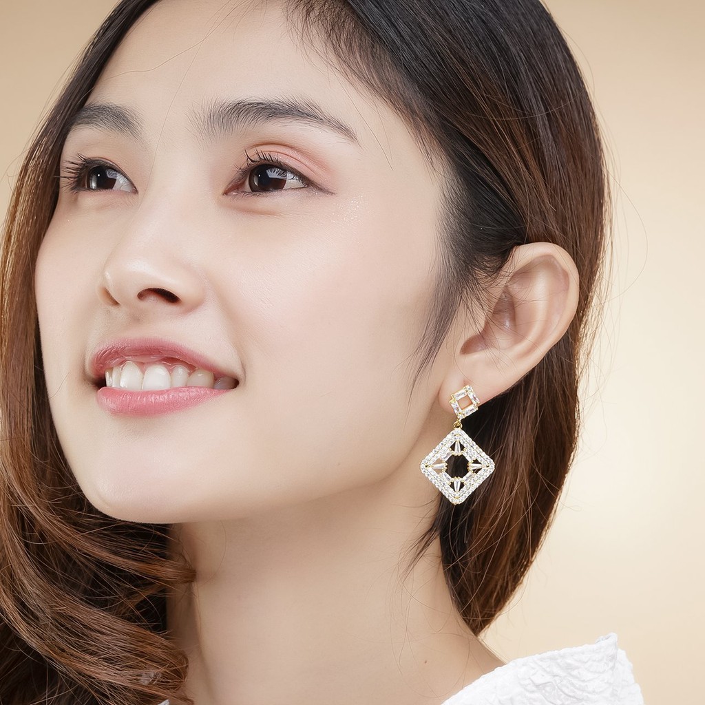 Bông tai nữ UHA mạ vàng 18K , đính kim cương nhân tạo B1114157-155