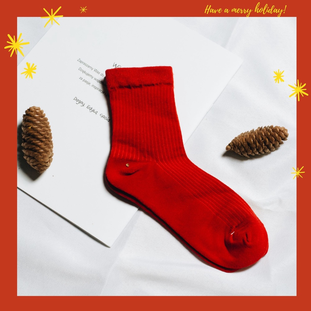 Tất vớ nữ cổ cao chất cotton đỏ rực rỡ