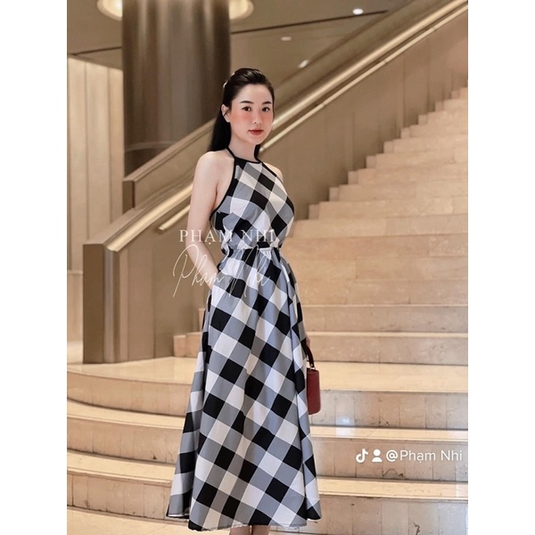 VÁY CARO CỔ YẾM