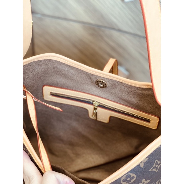 Túi đeo LOUISVUITTON