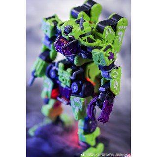 Mô hình 52toys megabox mb12 landbreaker